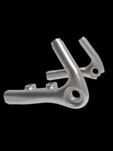 Bicicleta todoterreno de acero inoxidable personalizada Jaegher FL.X Ascender Phoenix, diseñada por IA e impresa en 3D en Bélgica, renderizado de abandonos