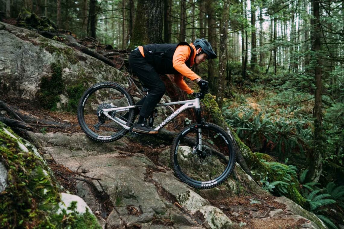 Chilcotin de Knolly obtiene cuadro Gen 6 y se vuelve un poco más enduro