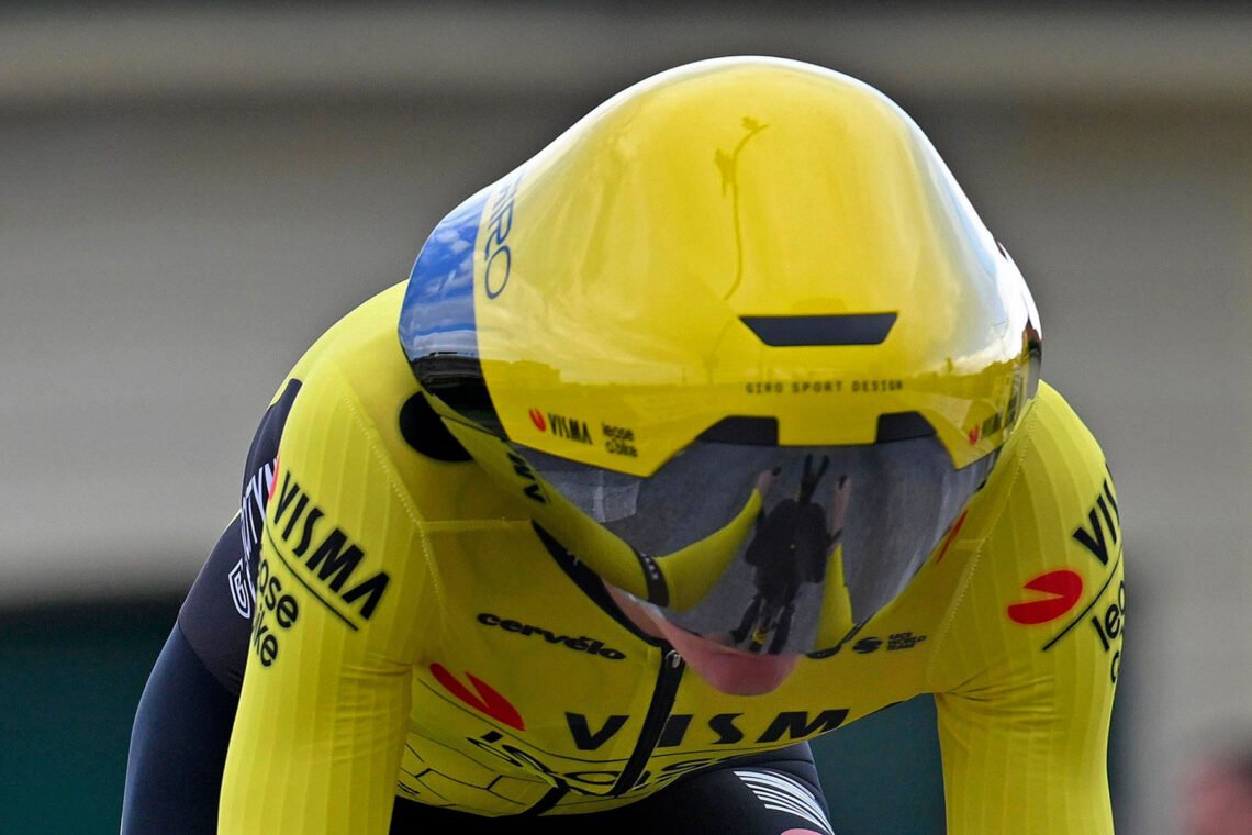 ¿Es ilegal el casco oscuro?  ¡La UCI reevalúa las reglas de diseño de cascos para contrarreloj!