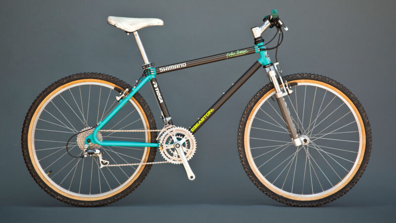 Horquilla de suspensión Manitou de la vieja escuela en un Yeti de los 90